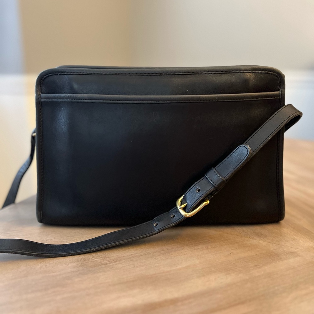 Vintage Coach Swagger Black 9820